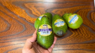 カリフォルニア産，日本への輸入品
